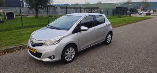 Toyota Yaris 1.0 VVT-i Trend 5-DRS Airco! In Zeer Goede Staat!!