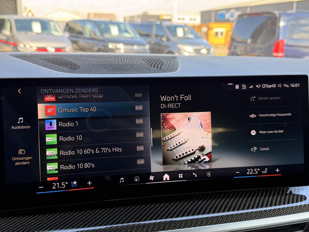 BMW X5 xdrive50e m-sport | carbon | pano | memory | stoelverwarming / verko