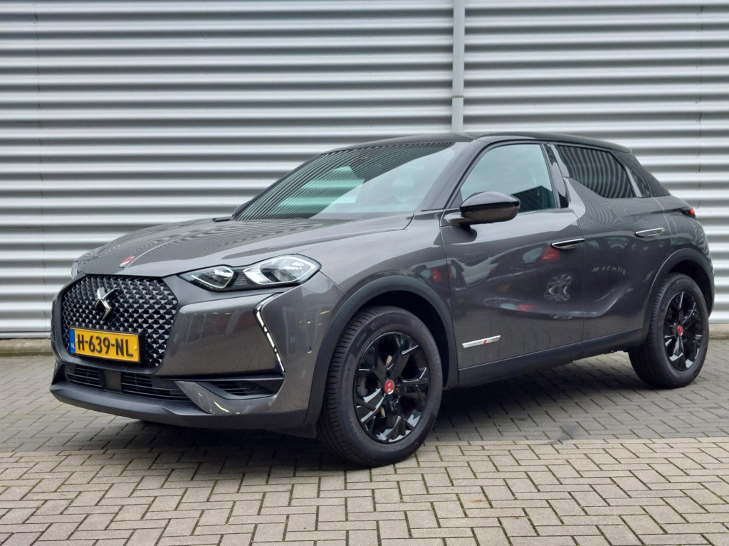 Ds Ds 3 crossback 100 performance line navi/cam/keyless