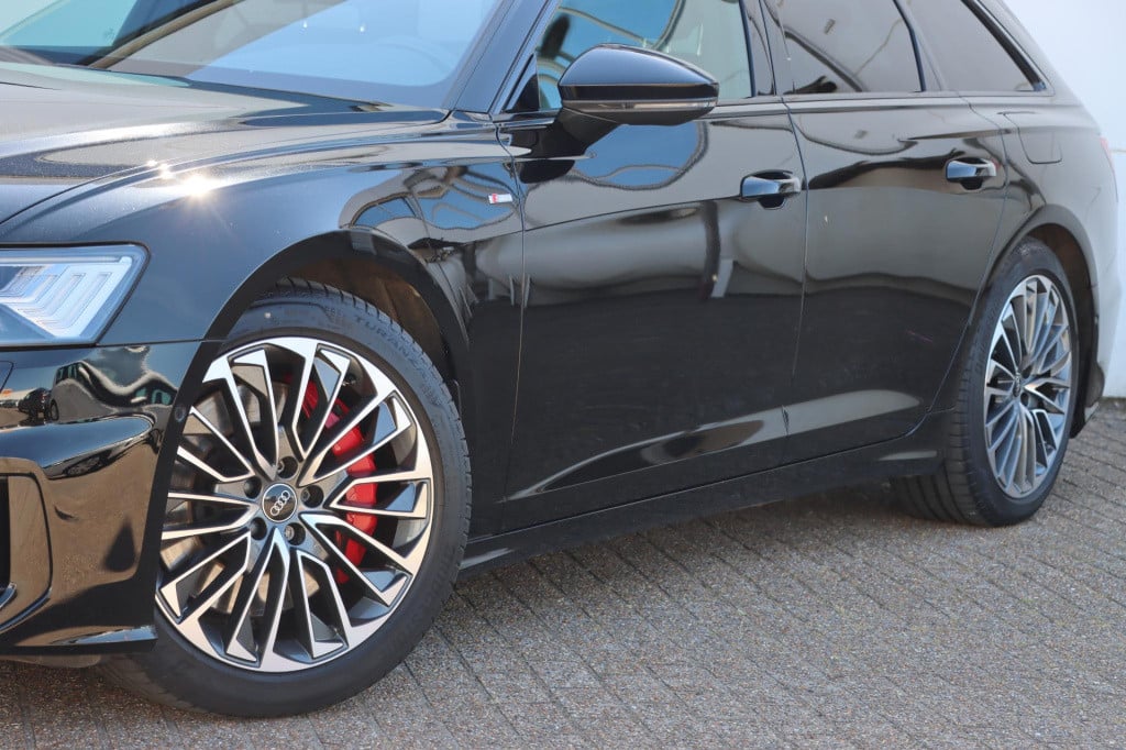 Audi A6 avant 55 tfsi e quattro s edition competition 367pk s-tr