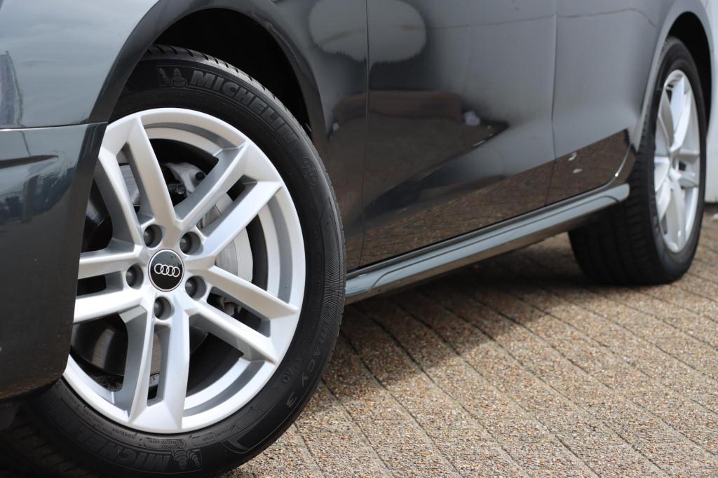 Audi A4 limousine 40 tfsi advanced edition 204pk s-tronic