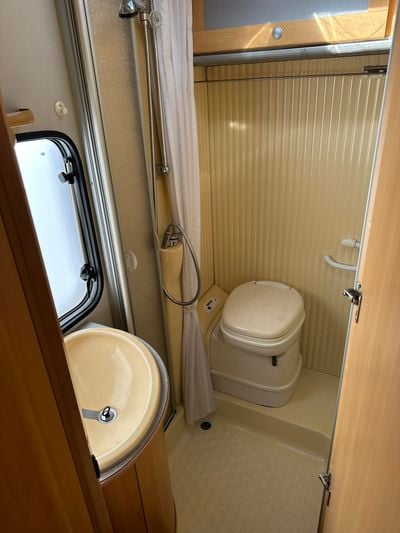 Dethleffs Onbekend t 5801 zaterdag camperdag bij zeelandcamper middelburg!