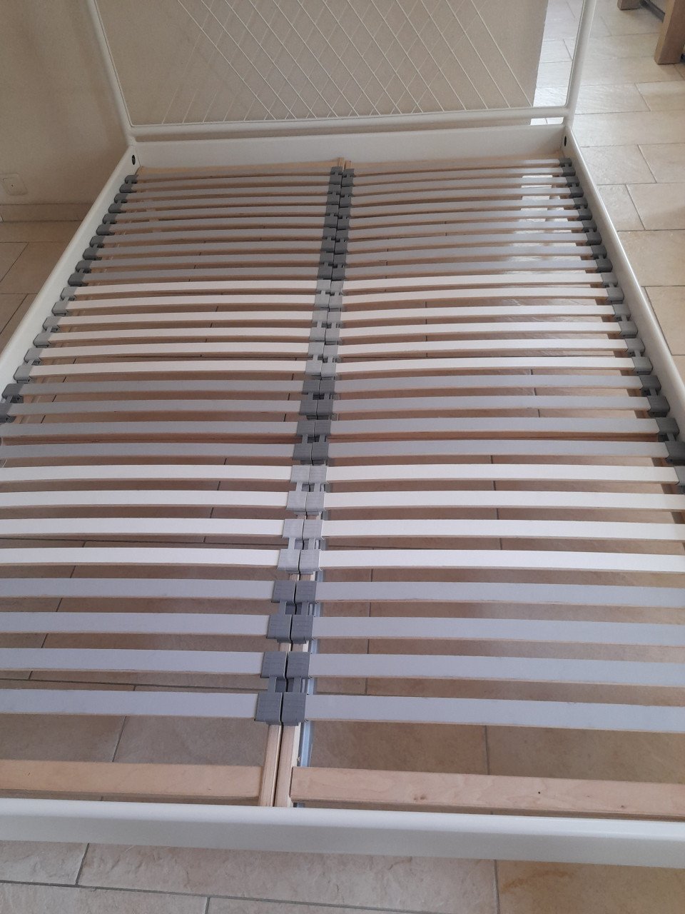 140 x 200 Metalen Bed (in goede staat )