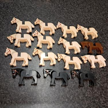 15 Lego paarden