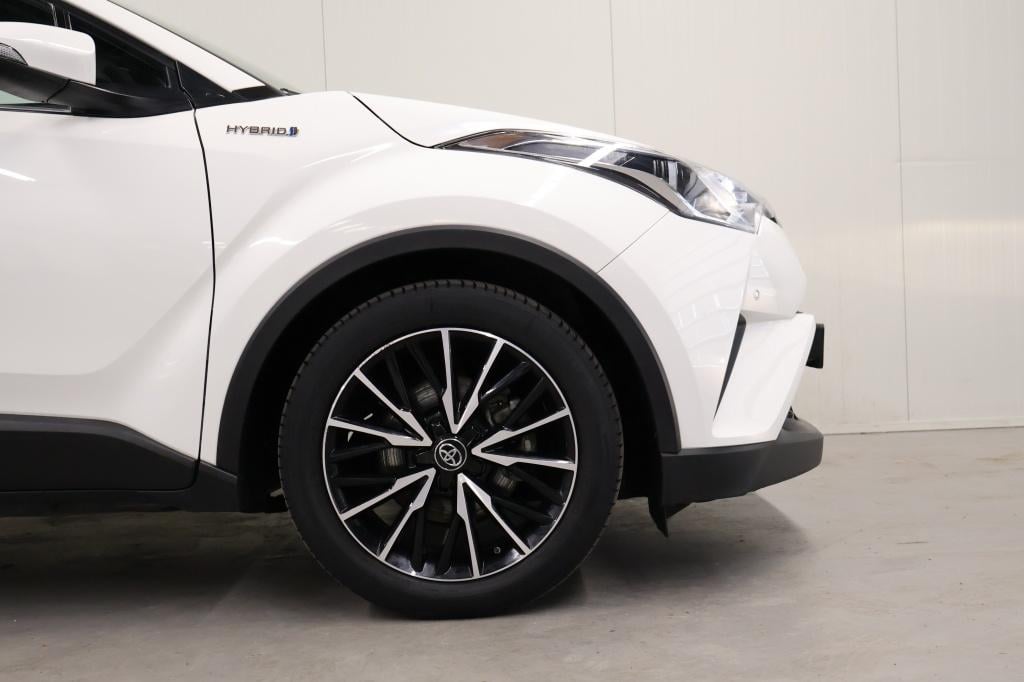 Toyota C-hr 1.8 hybrid dynamic