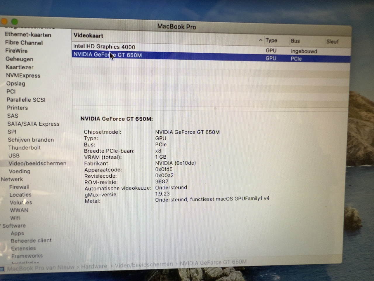 MacBook Pro 15 - i7 2,6 Ghz Quad-Core, 16MB RAM, 1TB SSD en 750 Gig HDD.