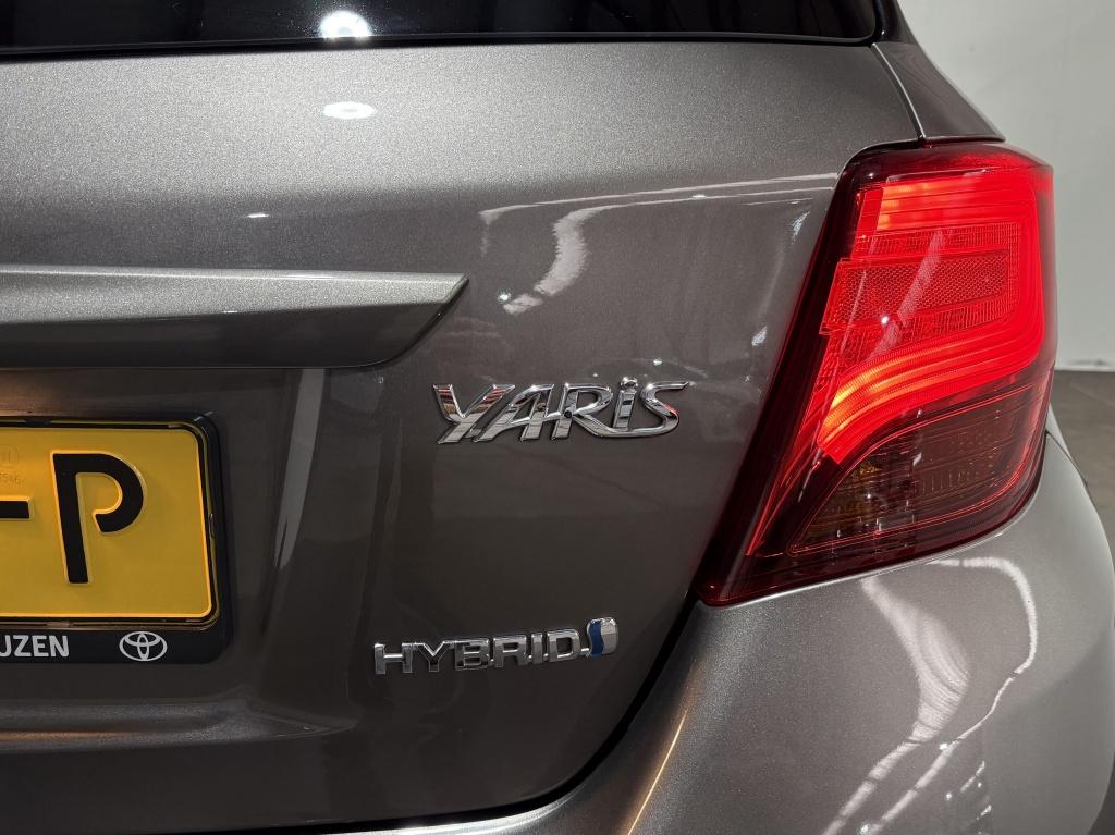 Toyota Yaris 1.5 hybrid dynamic bi-tone | camera | navi |