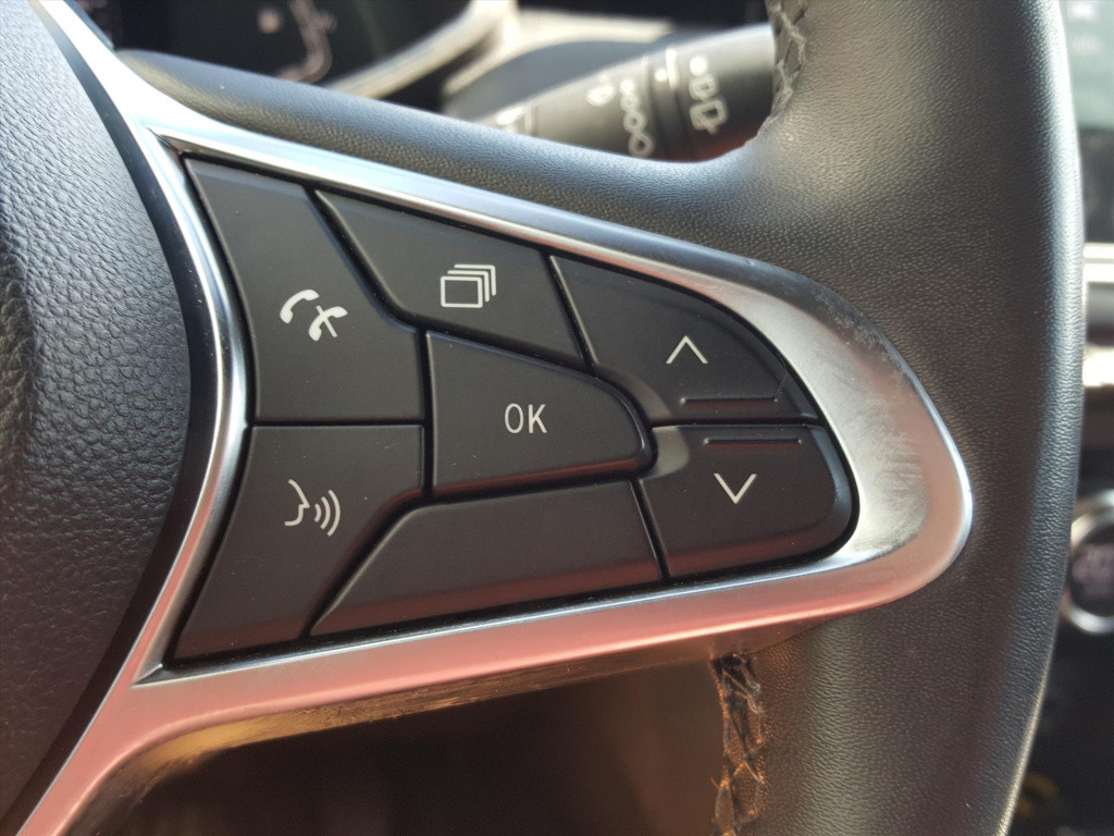 Renault Clio 1.0 tce 90pk intens navigatie | trekhaak | cruise & climate co
