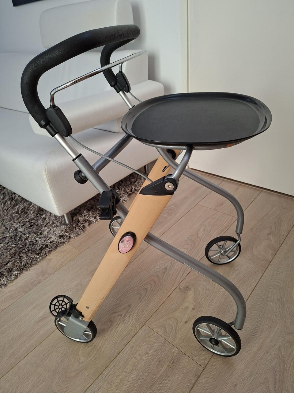 Nette rollator voor binnenshuis, merk Trust