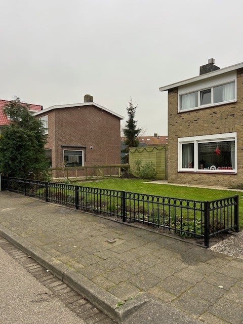 INRIJPOORTEN - TUINPOORTEN EN HEKWERKEN.