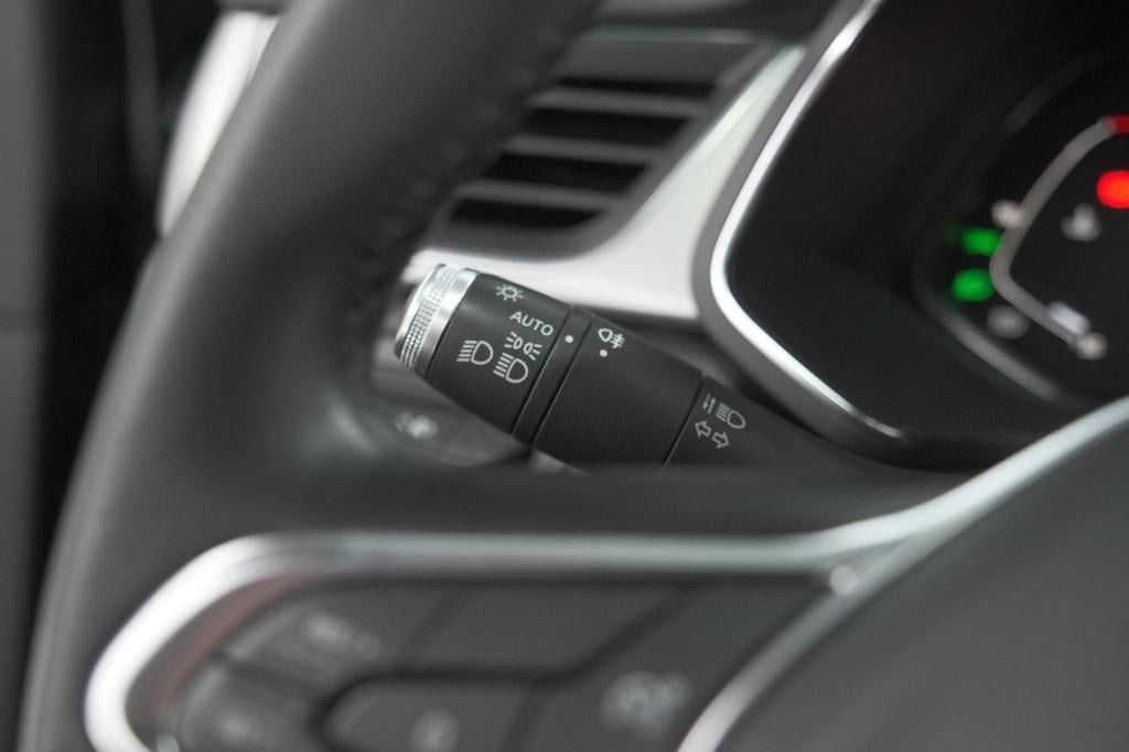 Renault Captur tce 100 intens | camera | stoelverwarming | navigatie | appl