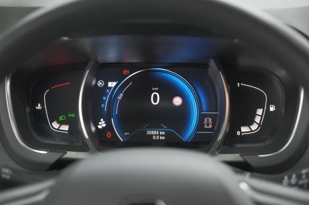 Renault Scenic tce 140 edc limited | camera | stoelverwarming | navigatie |