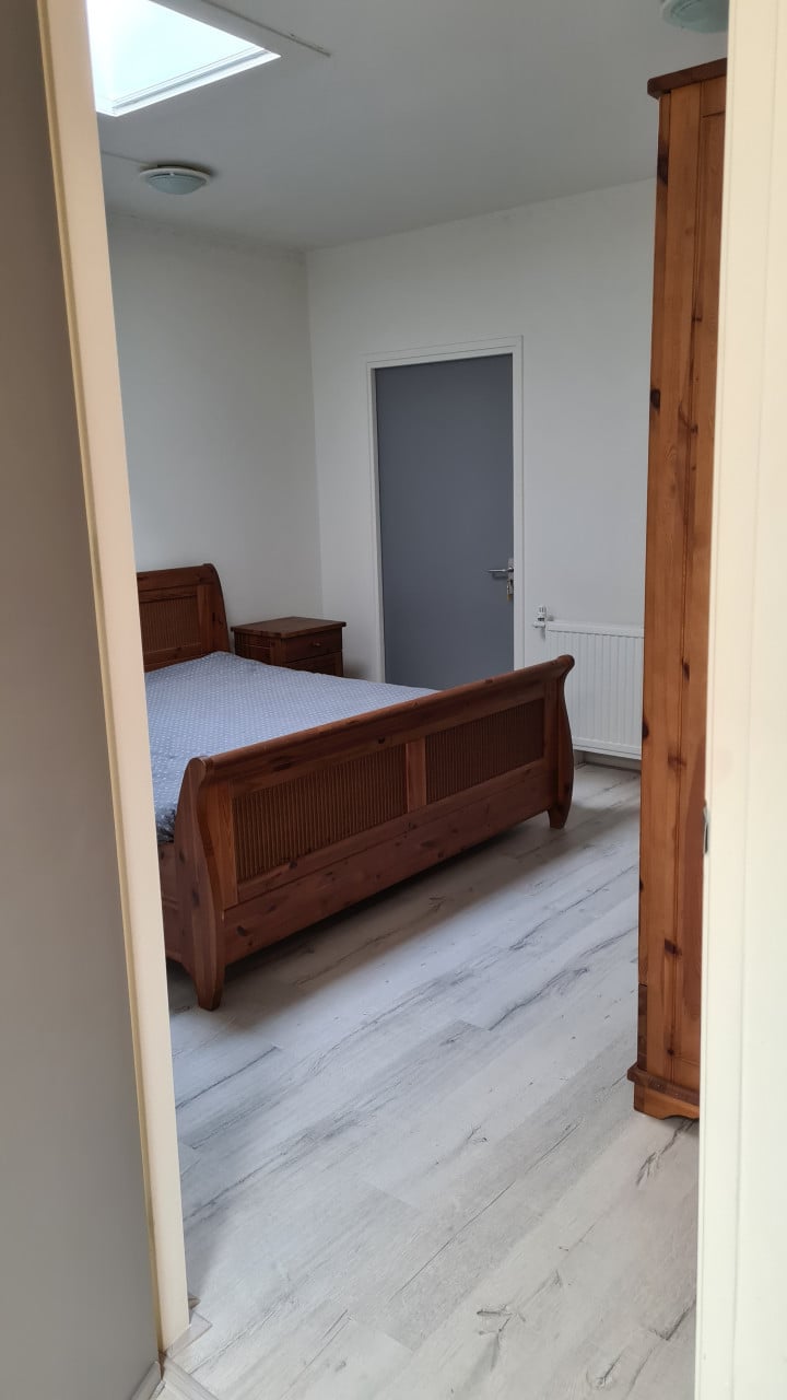 Beschikbaar per 1 juni a.s. benedenappartement 100 m2 gemeubileerde verhuur