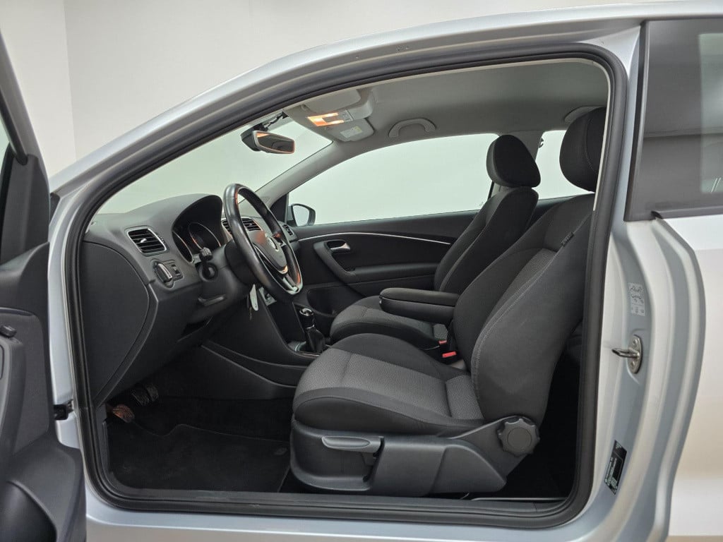 Volkswagen Polo occasion 1.2 tsi highline met carplay radio en sportieve lo