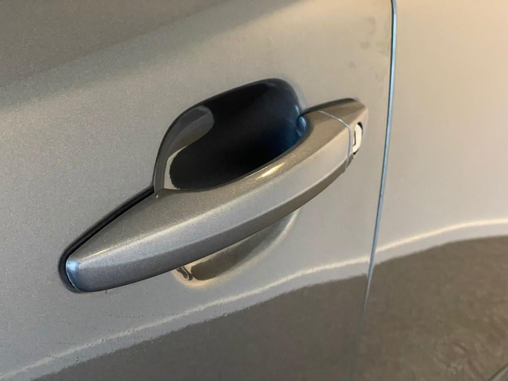 Peugeot 2008 1.2 puretech active pack