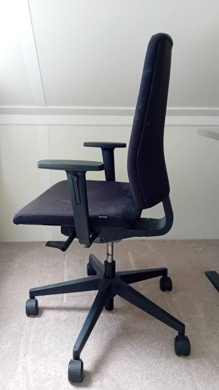 Girsberger bureaustoel met burotafel