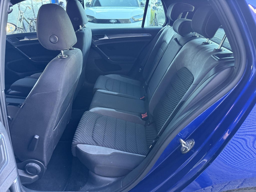 Volkswagen Golf 1.5 tsi highline business r 17'' lmv | 2x r-line | adaptief