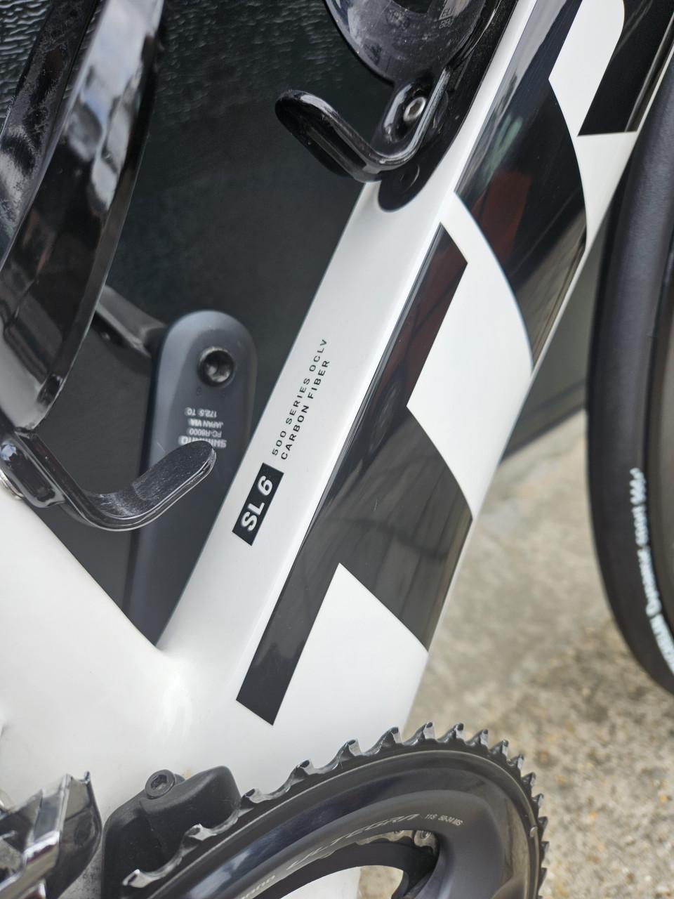 Trek Madone SL 6 in maat 54. Heel mooi!