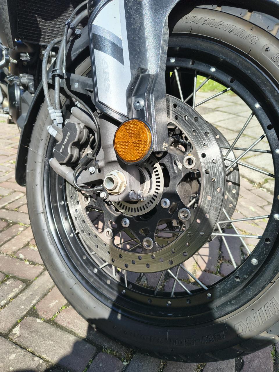 Suzuki V-Strom DL1000