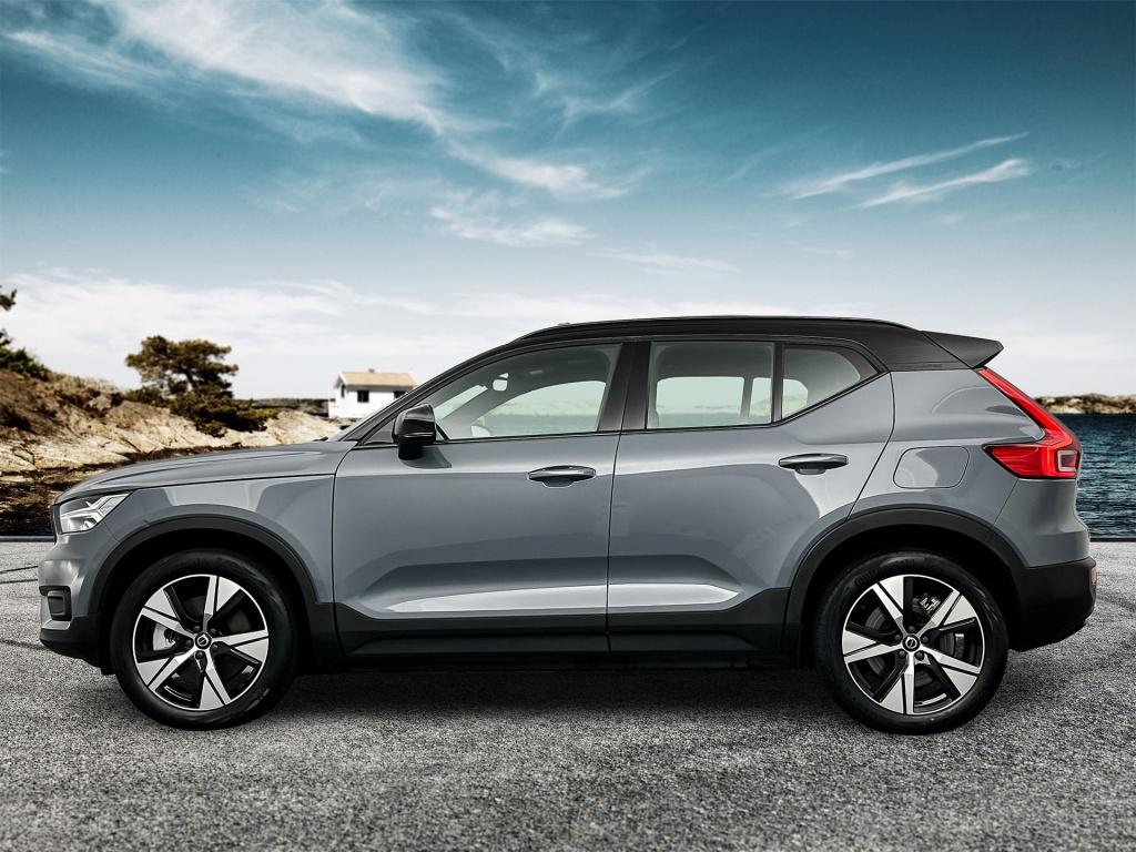 Volvo XC40 p8 408pk awd recharge r-design| pano| 360camera| h&k audio|