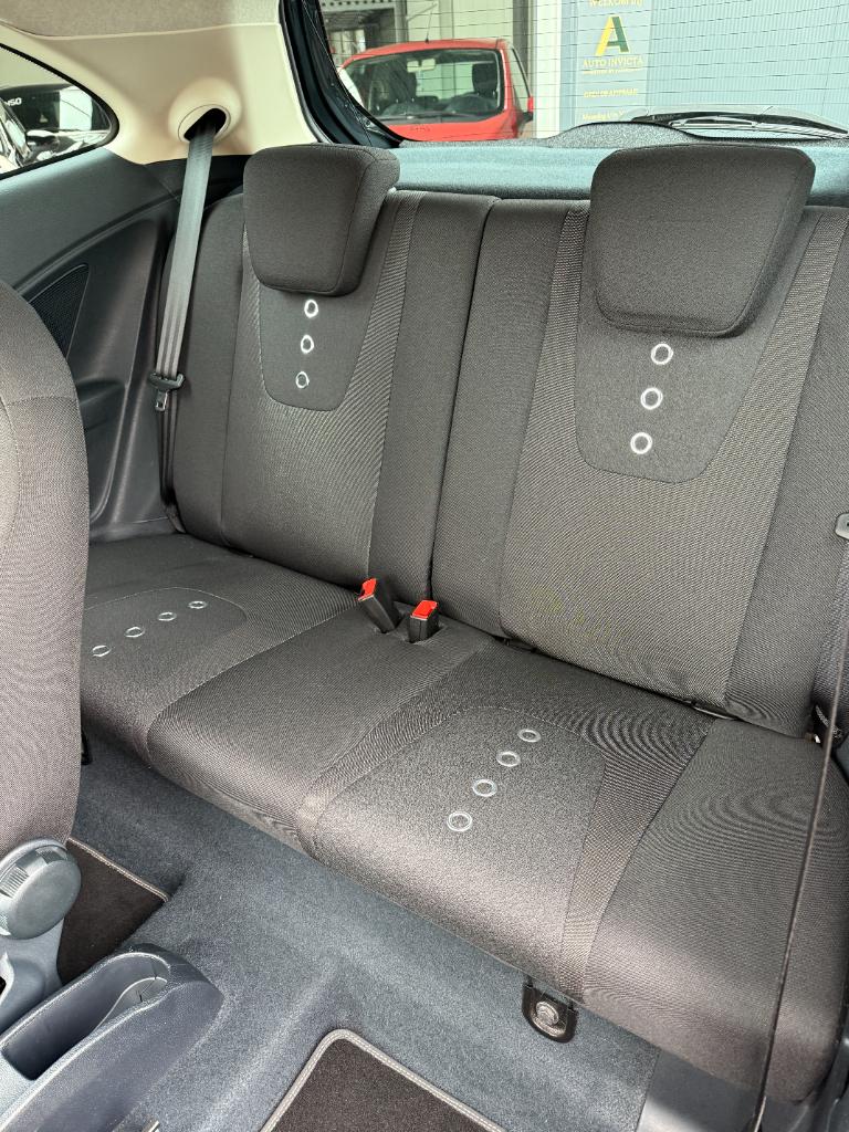 Ford KA 1.2 metal - airco - lage kmstand