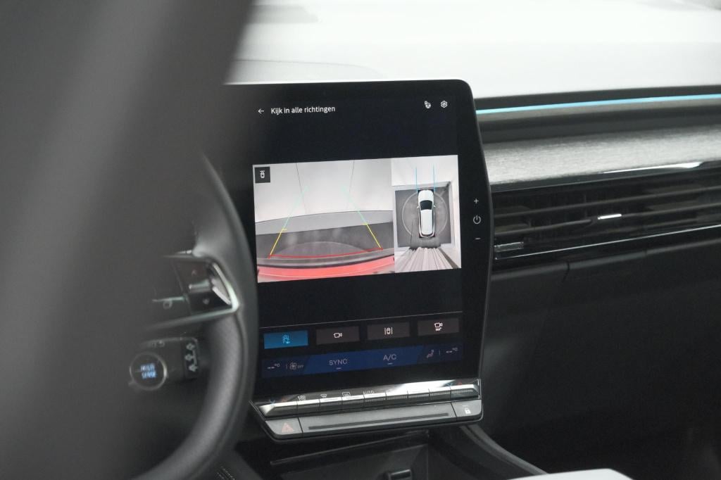 Renault Austral 1.2 e-tech full hybrid 200 techno | 360 camera | panoramada