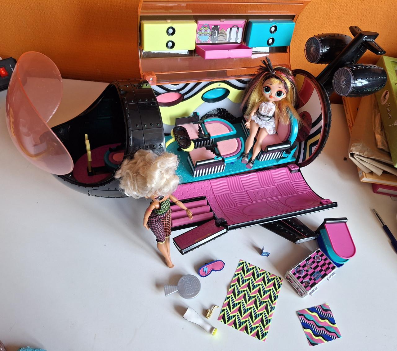 L.O.L Surprise vliegtuig