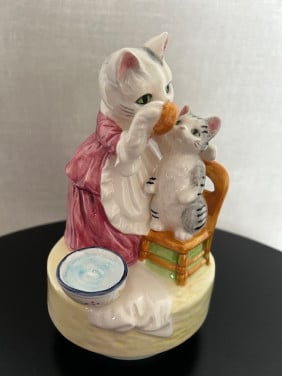 Prachtige speeldoos Mrs.Tabitha Twitchit Beatrix Potter.