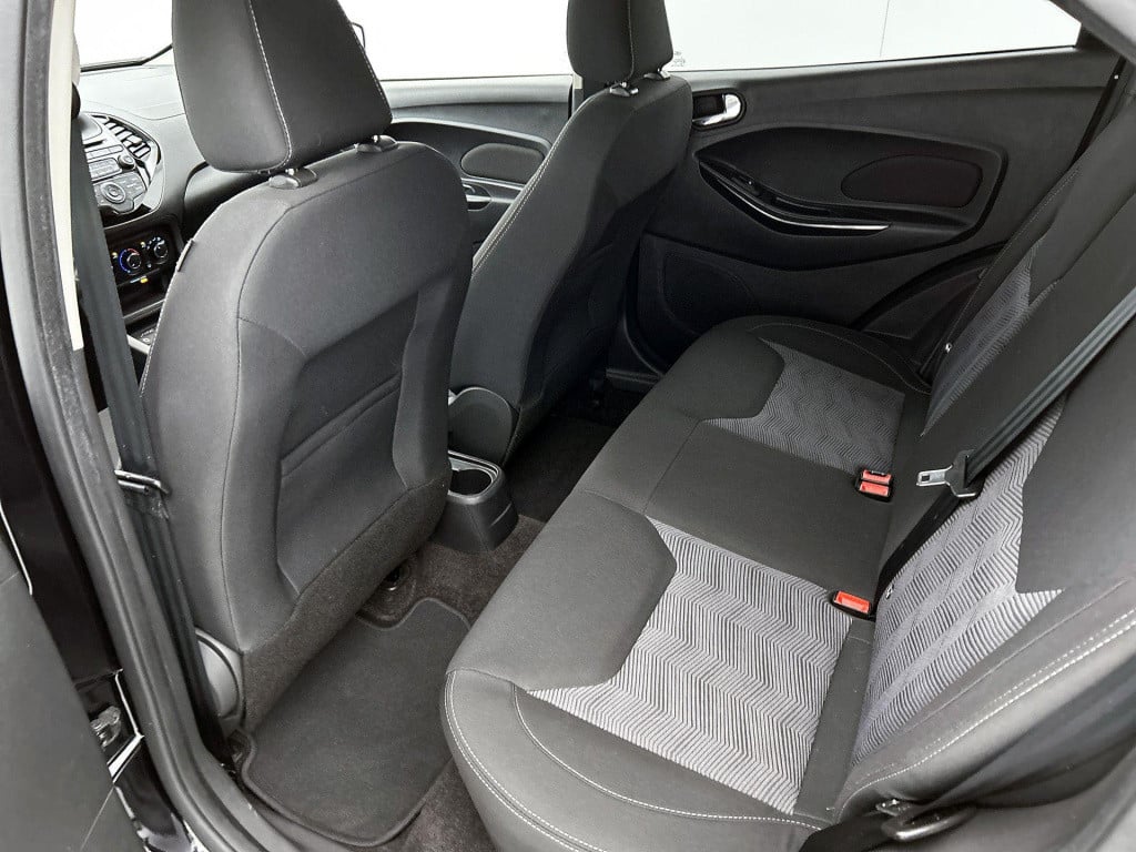 Ford KA ka+ 1.2 trend ultimate | parkeer sensoren | bluetooth | cruise cont