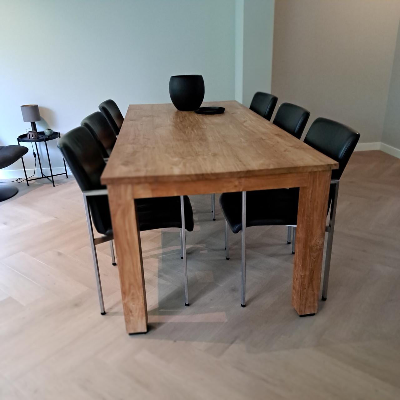 Eettafel & stoelen