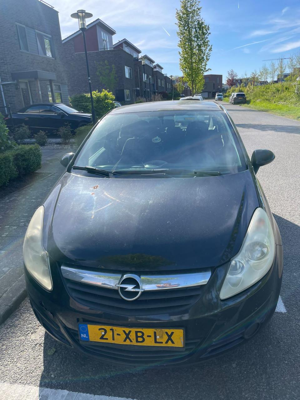 Opel Corsa zwart