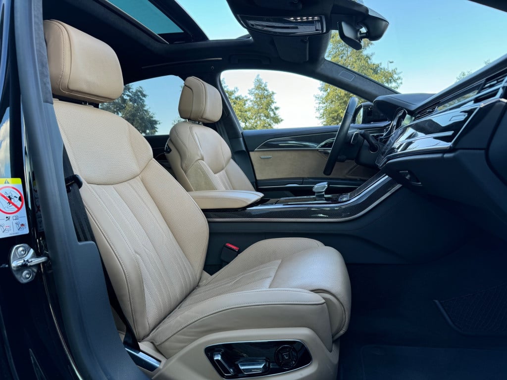 Audi S8 4.0 tfsi s8 np280,000€ abt keramisch laser nachtzicht 4-wielsturing
