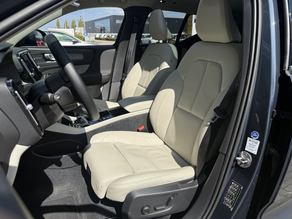 Volvo XC40 t5 262pk recharge inscription| panodak| adap.cruise| 360camera|