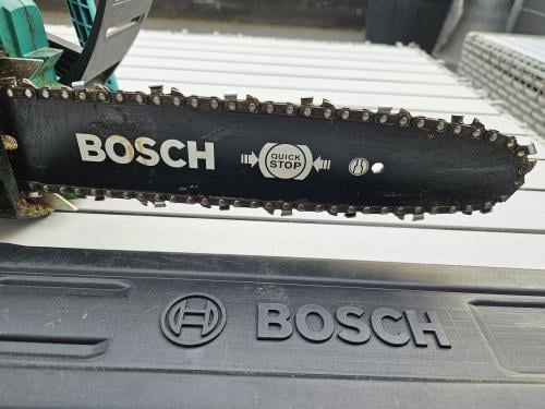 Werkende zgan Bosch AKE 30 S elektrische kettingzaag 1800W