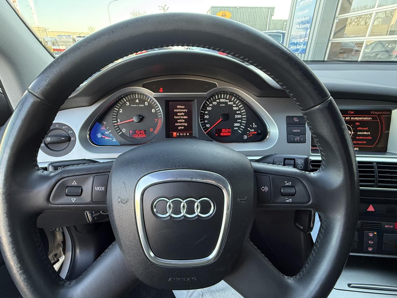 Audi A6 allroad quattro - 3.2 V6