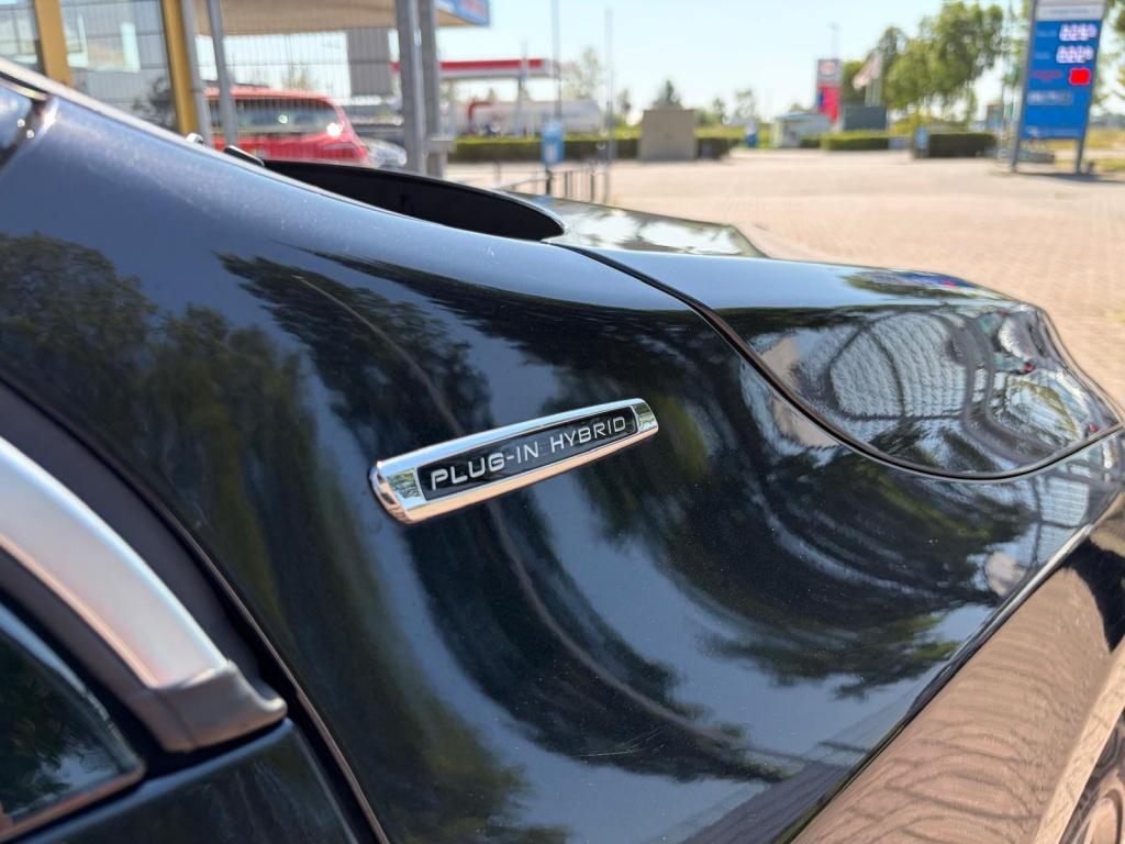 Volvo V60 2.4 d6 awd pl.i r-d.