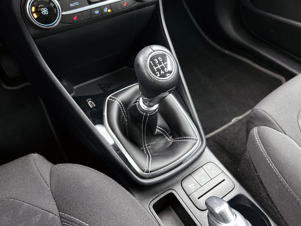 Ford Fiesta 1.0 ecoboost titanium | lmv | parkeer sensoren | cruise control
