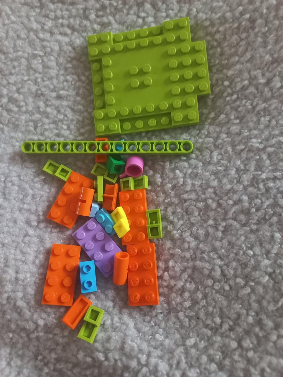 Te koop 4 kg lego
