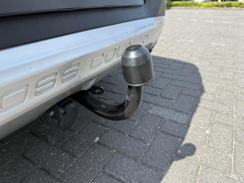 Volvo V40 cross country t3 153pk aut6 polar+ luxury| leder|pano| camera| tr