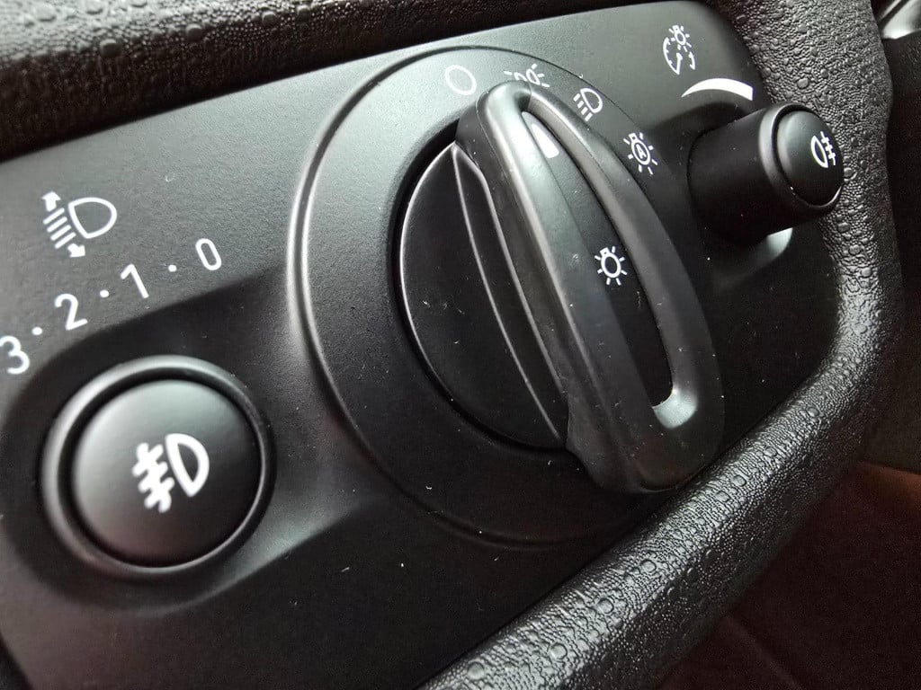 Ford Fiesta occasion met cruisecontrol en bluetooth connecten | tweedehands