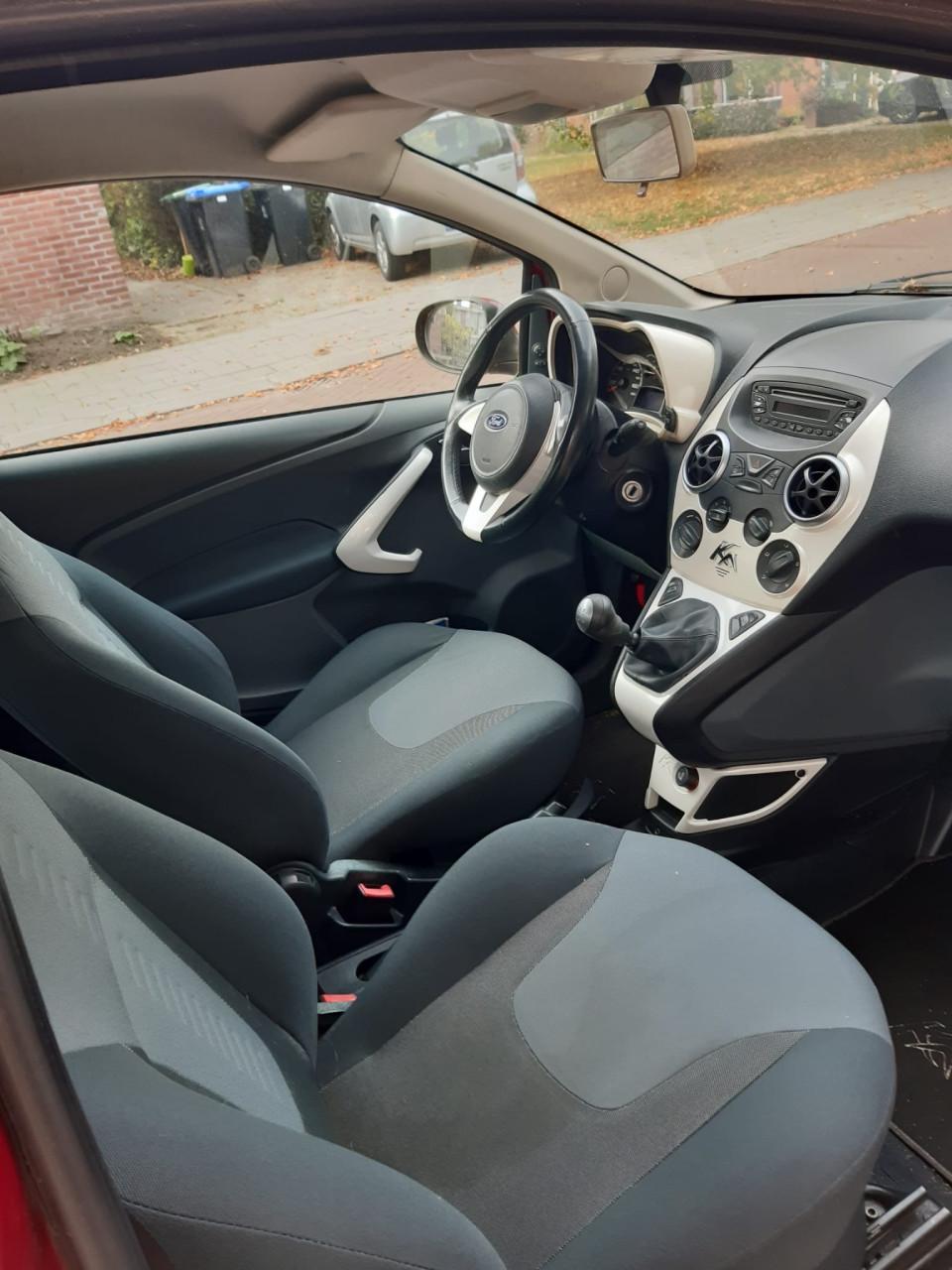 Ford Ka 1.2 51 kw titanium