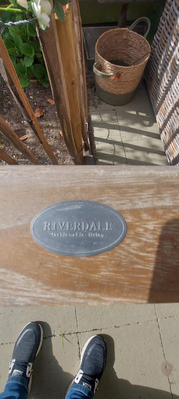 Rotan hokker  met dienblad