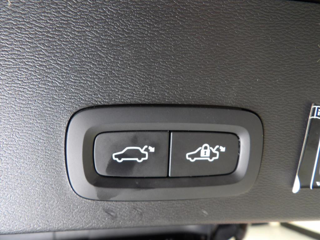 Volvo XC40 t4 twin engine 211pk geartronic inscription expression