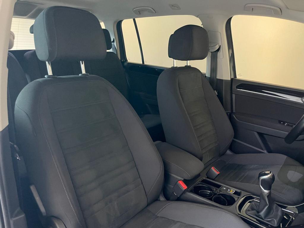 Volkswagen Touran 1.5 tsi highline