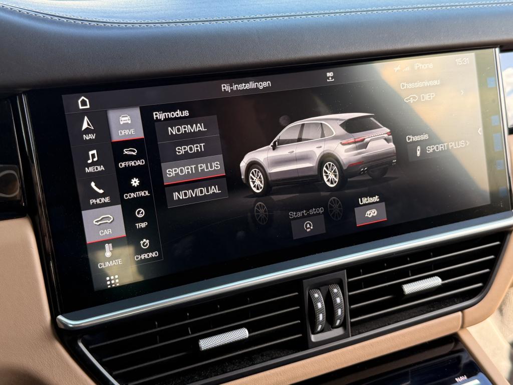Porsche Cayenne 3.0 | sportdesign | pano | sportchrono | luchtvering | acc 