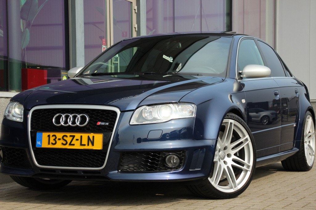 Audi A4 limousine 4.2 v8 rs4 quattro | orig nl | 2de eigenaar | kuipstoelen
