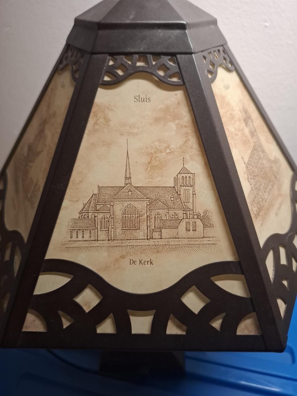 Lamp sluis