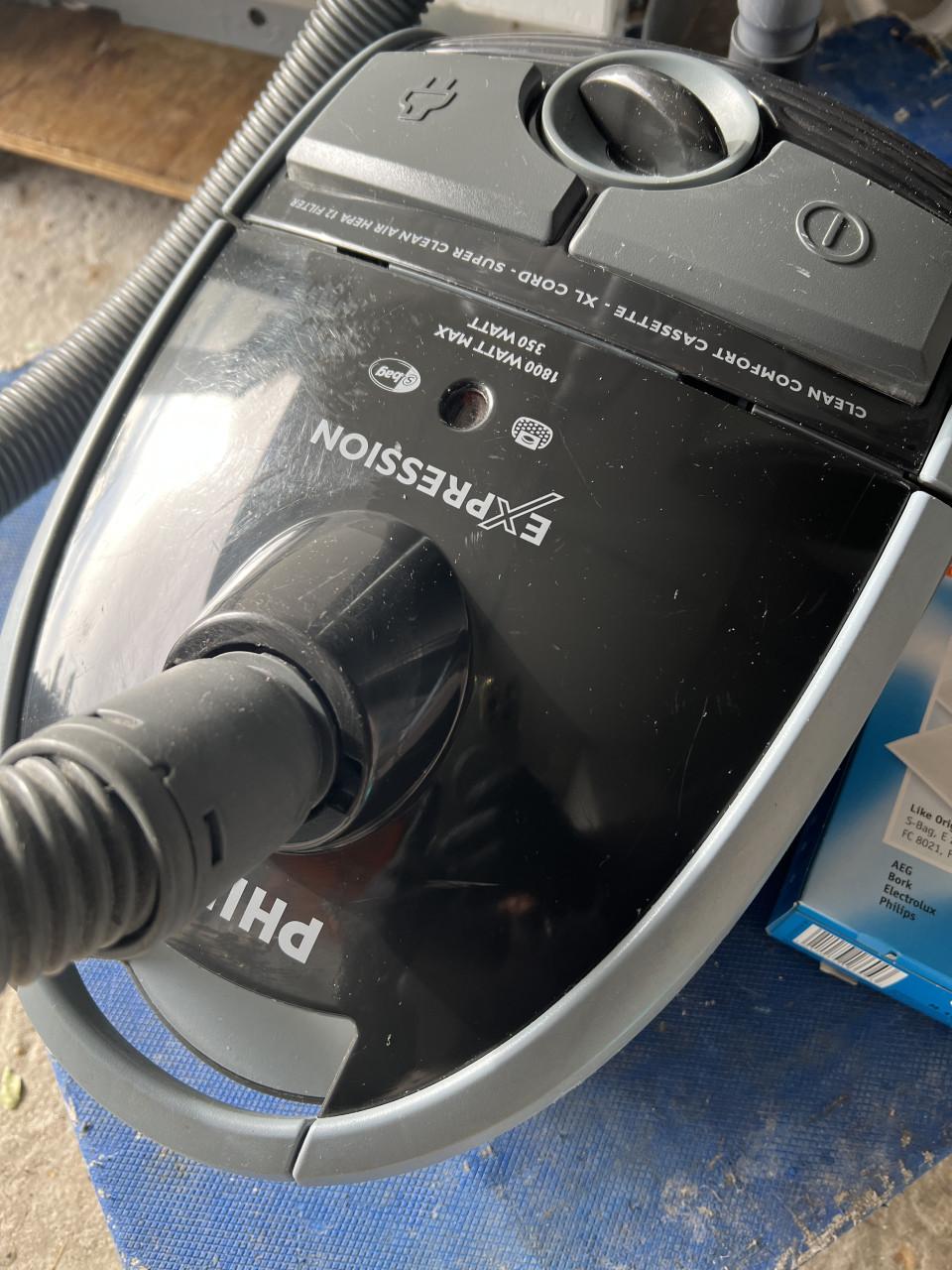 Philips Stofzuiger Expression FC8611/01 Met zakken 1800W