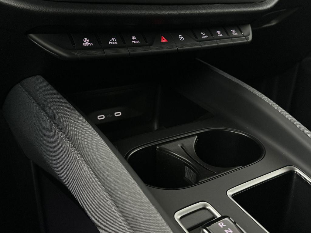 Skoda Enyaq Iv business edition elektromotor 210 kw / 286 pk suv