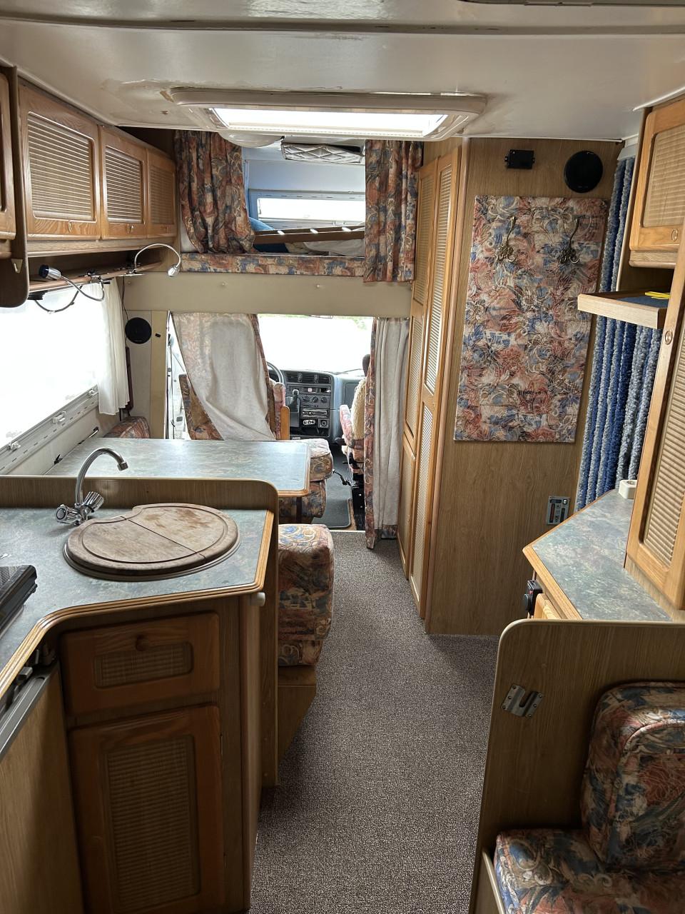 Camper